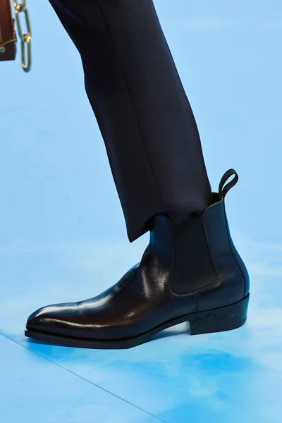 Look 8